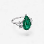 Mirelle_ring_sapfira_white_gold_emerald