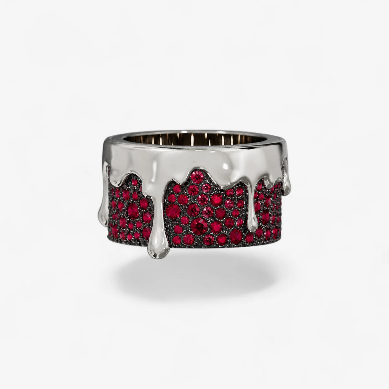 Sultry_ring_Sapfira_pyrope