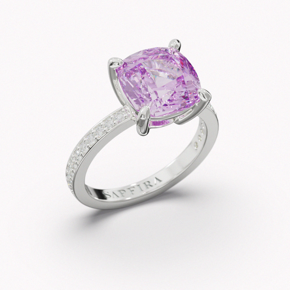 LAURIER - SAPFIRA gold Ring  Solitaire ring with Kunzite in 18k gold. Kunzite is a beautiful gem and pure in energy. In pale pink to light purple hues, it is a stone of emotion, opening and connecting the heart to the mind.